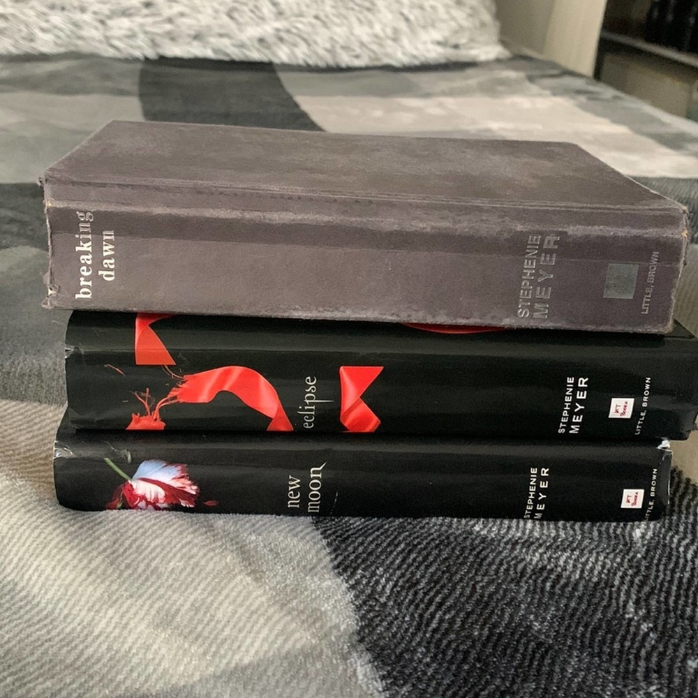 Twilight by Stephenie Meyer 3 Book Series Bundle